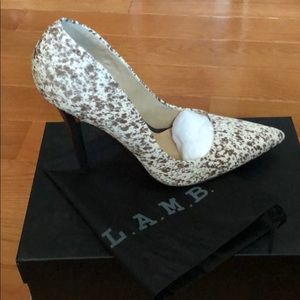 LAMB Karan stilettos Calf hair Natural sz 10